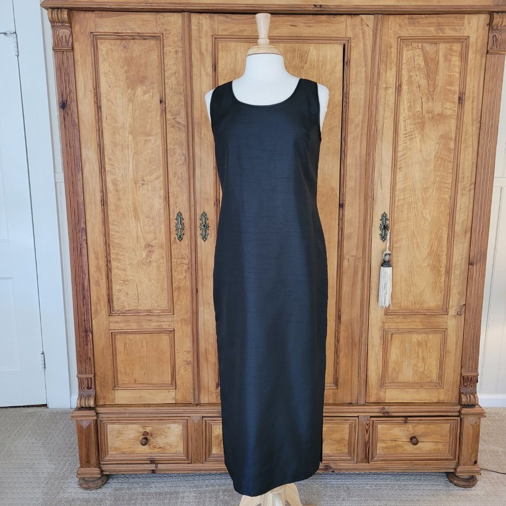 Full Length Sleeveless Faux Dupioni Silk Sheath Dress by Plaza South. Size 6